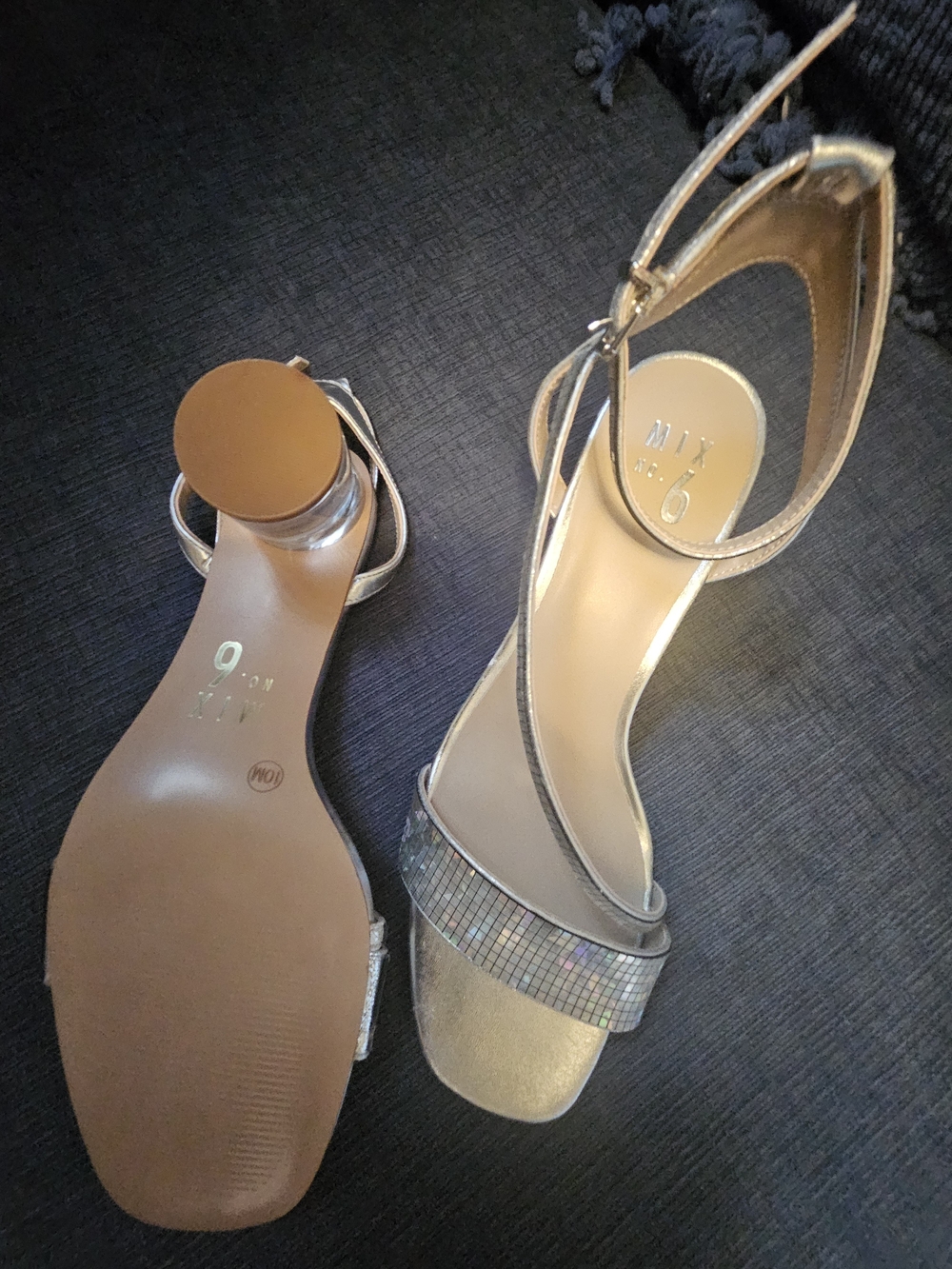 MIX No. 6 Ankle-Strap Low Heel Sandals Size 10M - Picture 5 of 9